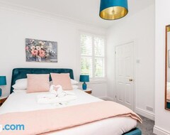 Cijela kuća/apartman Pass The Keys Stunning Modern 5 Bed Town House (York, Ujedinjeno Kraljevstvo)
