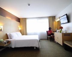 St Giles Makati - A St Giles Hotel (Manila, Filipinler)
