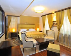 Khách sạn Hotel Per Astra (Perast, Montenegro)