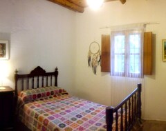 Hele huset/lejligheden Homerez - Spacious House For 6 Ppl. With Swimming-pool And Terrace At Aracena (Aracena, Spanien)