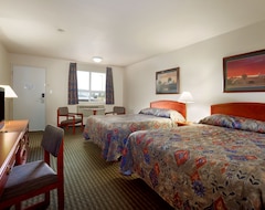 Khách sạn Travelodge Hotel by Wyndham Weyburn (Weyburn, Canada)