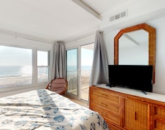 Otel Oceanfront Condo With Balcony, Great Views, Ac, Wifi & Shared Outdoor Pool (Ocean City, ABD)