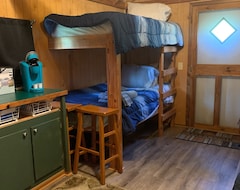 Casa/apartamento entero Tiny House Cabin On The Lake (Chattahoochee, EE. UU.)