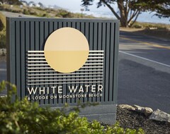 Hotel White Water (Cambria, Sjedinjene Američke Države)