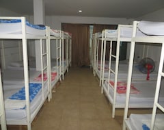 Hotel Lucky House Dorm Room (Koh Phi Phi, Thailand)