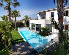 Cijela kuća/apartman Villa 190m² 8 People, Heated Pool, Exceptional Views, Exotic Garden (Montbazin, Francuska)
