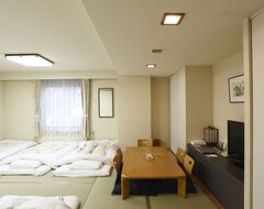 Hotel Edel Warme (Furano, Japan)
