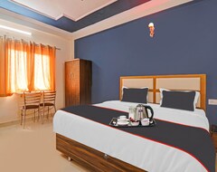 Khách sạn Collection O 702579 Hotel Sundaram (Bahraich, Ấn Độ)