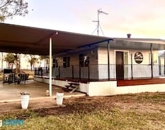 Entire House / Apartment Clarendon Cottage (Fernvale, Australia)