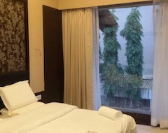 Hotel Purohit Holiday Resort (Lonavala, Indija)