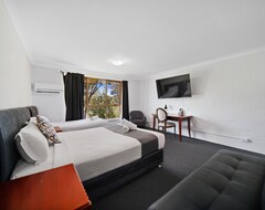 Khách sạn Golf Place Inn Wollongong (Primbee, Úc)