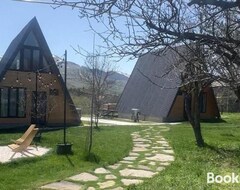 Toàn bộ căn nhà/căn hộ A Frame Lake House 1 (Vanadzor, Armenia)