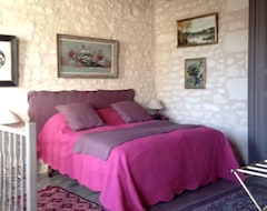 Toàn bộ căn nhà/căn hộ Charming House In The Countryside, Sleeps 2/3 Between Touraine And Poitou (Lésigny, Pháp)
