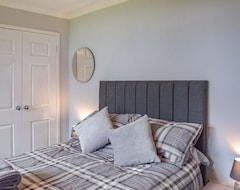 Toàn bộ căn nhà/căn hộ 12 Bedroom Accommodation In Kilchattan Bay, Near Rothesay, Isle Of Bute (Millport, Vương quốc Anh)