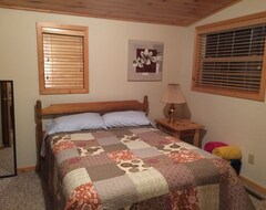 Entire House / Apartment Cabin With Outdoor Hot Tub And View Of Second Lake! (Willow River, USA)