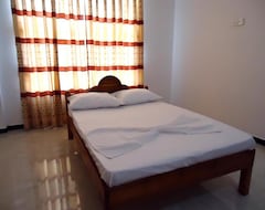 Khách sạn Hotel Glee (Trincomalee, Sri Lanka)