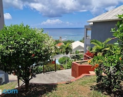 Hotelli Residence De La Baie Tartane Batiment Ananas Numero 137 (La Trinité, Antilles Française)