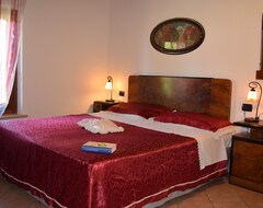 Khách sạn Alle Quattro Stagioni (Verona, Ý)