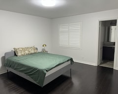 Cijela kuća/apartman Entire Modern Home In Oshawa (Oshawa, Kanada)