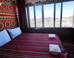 Khách sạn Rocky Mountains Hotel (Wadi Musa - Petra, Jordan)