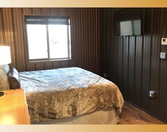 Entire House / Apartment New! Copper Lodge - Lake Miltona (Miltona, USA)