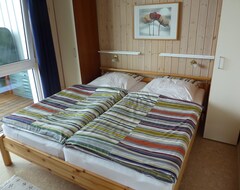 Hele huset/lejligheden Spacious And Comfortably Furnished Holiday Home With Sauna And Fireplace (Wesselburenerkoog, Tyskland)