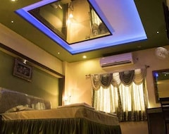 Hotel Sunshine (Murshidabad, India)