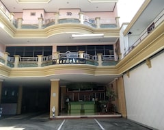 Hotelli New Merdeka Hotel (Jember, Indonesia)