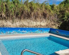 Koko talo/asunto Villa Stone Pour 8 Personnes Piscine Acces Pmr (Sainte Luce, Antilles Française)