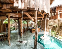 Hotel Gili Treehouses (Mataram, Indonesia)