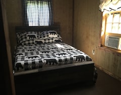 Toàn bộ căn nhà/căn hộ Cabin Near Grayson Lake State Park 2 Bedroom, 2 Full Bathrooms Sleeps 6 (Olive Hill, Hoa Kỳ)