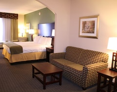 Holiday Inn Express Pratt, an IHG Hotel (Pratt, USA)