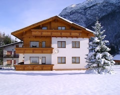 Toàn bộ căn nhà/căn hộ Apartment In The White Magic Of The Dolomites (Vigo di Cadore, Ý)