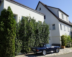 Casa/apartamento entero Stylish Artist Farmhouse With 2 Separate Residential Units Near Tübingen (Kusterdingen, Alemania)