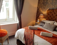 Hotel Elmswood Guest House (South Shields, United Kingdom)