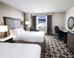 Hilton Niagara Falls/Fallsview Hotel & Suites (Niyagara Şelalesi, Kanada)