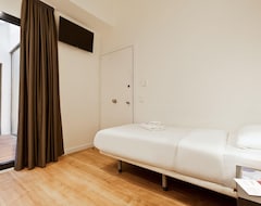 Hotel Arte Suites by Olala Homes (L'Hospitalet de Llobregat, Spain)