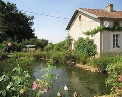 Toàn bộ căn nhà/căn hộ Holiday Cottage On Our Organic Smallholding (Lathus-Saint-Rémy, Pháp)