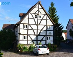 Toàn bộ căn nhà/căn hộ Serene Holiday Home In Willingshausen Hesse With Garden And Scenic Views (Willingshausen, Đức)