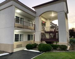 Khách sạn Hotel Comfort Inn and Suites Austintown (Austintown, Hoa Kỳ)