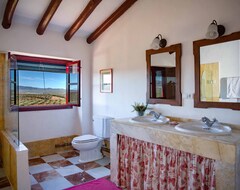 Toàn bộ căn nhà/căn hộ Charming Rural House In The Heart Of Andalusia (La Roda de Andalucía, Tây Ban Nha)