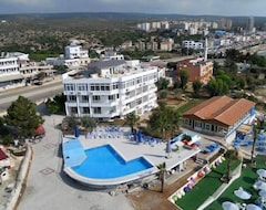 Otel Veran Beach Club (Mersin, Türkiye)