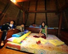 Bed & Breakfast Native Village Inn (Banaue, Philippines)
