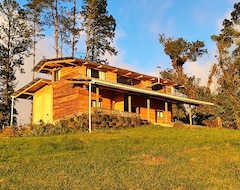 Koko talo/asunto Serenity Unveiled: Secluded Cabin, Endless Views, Pristine Forest Bliss. (Heredia, Costa Rica)
