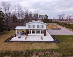 Casa/apartamento entero Lakeside Family Villa With Views Of Lake Erie (Simcoe, Canadá)