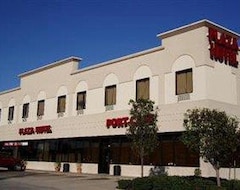 Khách sạn Plaza Hotel - La Porte (La Porte, Hoa Kỳ)