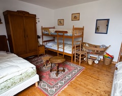 Cijela kuća/apartman In The Old Stables Of A Castle, Very Comfortable, In The Countryside, Very Calm (Irodouër, Francuska)
