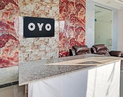 Hotel Oyo Awadh International (Pratapgarh, Indija)