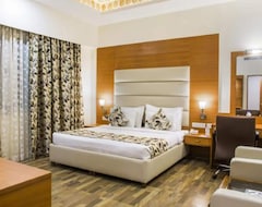 Khách sạn Hotel Grand Continental (Allahabad, Ấn Độ)