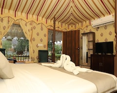 Khách sạn The Glorious Hills Resort Pushkar (Pushkar, Ấn Độ)
